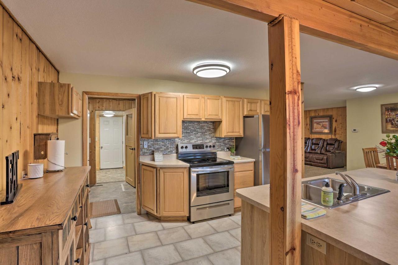 Rustic Spearfish Cabin On 12-Acre Trout Farm 외부 사진